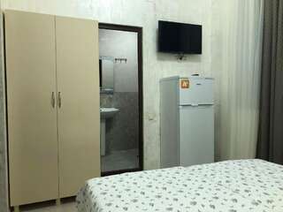 Отель Hotel Anna Ureki Уреки Двухместный номер с 2 отдельными кроватями и собственной ванной комнатой-11